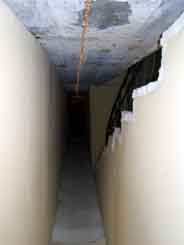 Wang Jianwei Bunker - inside foam walls and floor